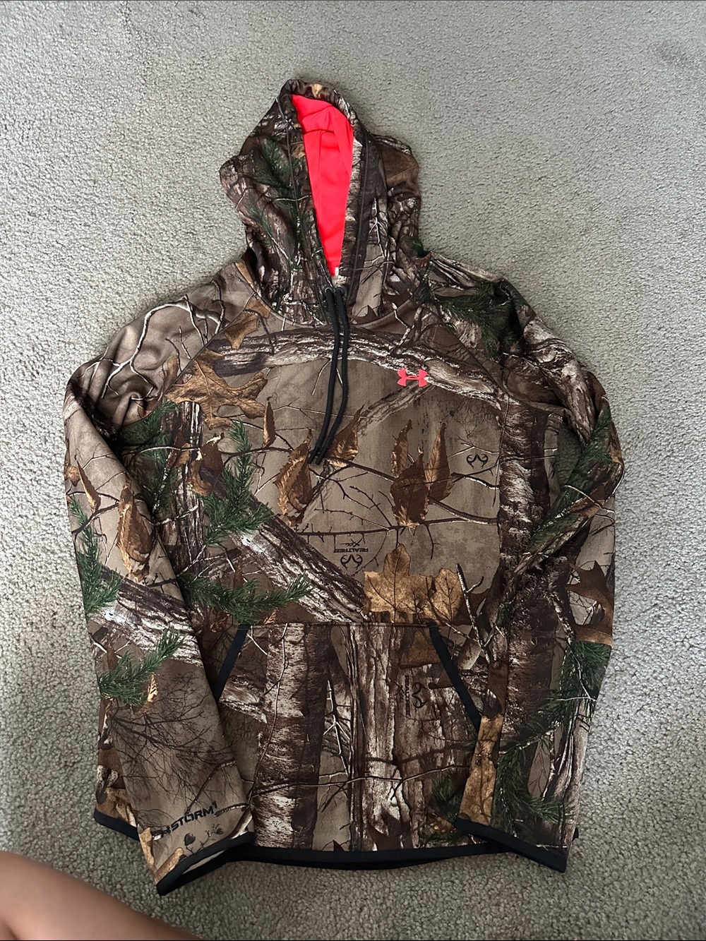 Under Armour Realtree Camo Hoodie with Neon Pink Lining